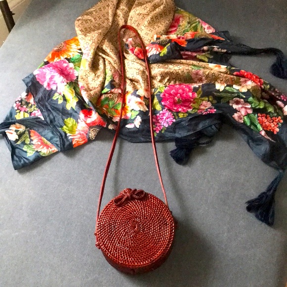 Handbags - Brand new! Gorgeous handmade burgundy mini basket bag CUTE BOHO FABULOUSNESS 🌞